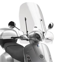 GIVI WINDSCREEN ONLY TRANSPARENT - PIAGGIO VESPA (NEEDS FITTING KIT A104A OR A5620A)