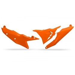 /UFO KTM SIDE PANELS W/VENTED AIRBOX COVER L.SIDE SX125/250/300 23-25 SX150 25-26  SX-F250/300450 23-26 EXC/EXC-F250/300/350/450/500 24-26 ORG