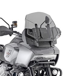 GIVI WINDSCREEN ONLY SMOKED - HARLEY DAVIDSON PAN AMERICA 1250 21-24 (NEEDS FITTING KIT D8400KIT)