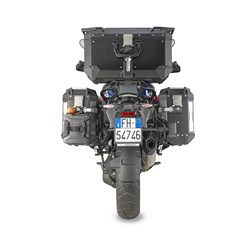 GIVI ONE-FIT PANNIER HOLDERS OUTBACK - BMW R1300GS 24- (CAM CONTOURED RHS)