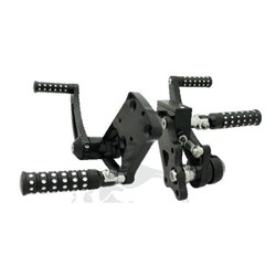 #SCORPION FORWARD CONTROL BLACK SLOTTED W/MICRO HOLES CHR PEGS TWIN CAM SOFTAIL STD