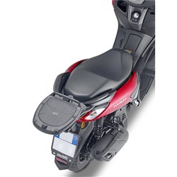 GIVI SPECIFIC MONOLOCK REAR RACK - YAMAHA N-MAX 155 21- (USE WITH MONOLOCK CASE PLATE)
