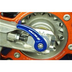 SCAR REAR AXLE PULL KTM / HUSQVARNA / GAS GAS BLU